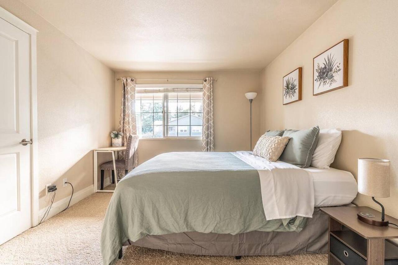 Modern And Spacious Apartment- Gym, Wifi, Free Parking Seattle Exterior foto