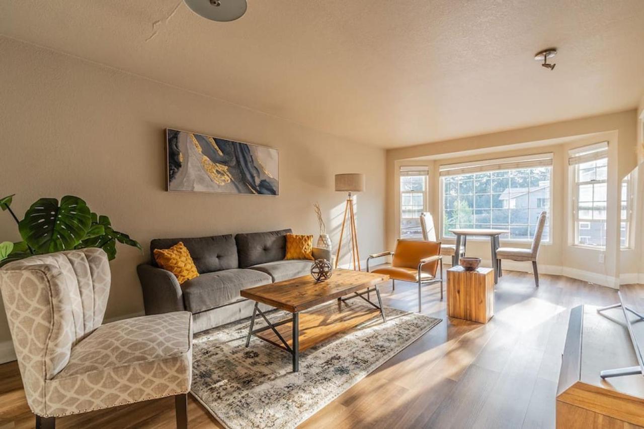 Modern And Spacious Apartment- Gym, Wifi, Free Parking Seattle Exterior foto